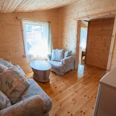 Holiday home Poilsio Nameliai Zydroji Liepsna Sventojoje