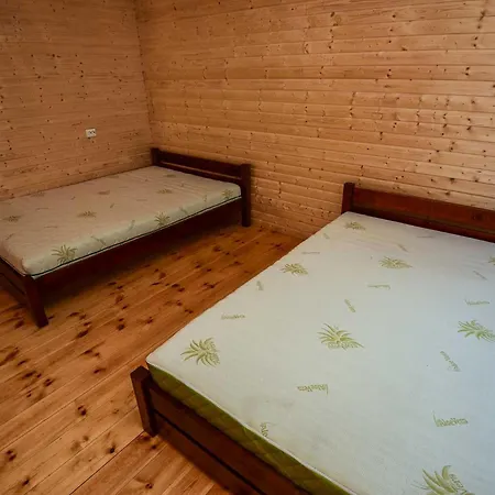 Poilsio Nameliai Zydroji Liepsna Sventojoje *