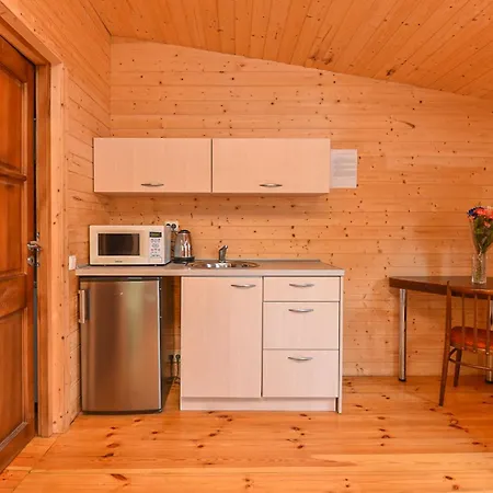 Holiday home Poilsio Nameliai Zydroji Liepsna Sventojoje *